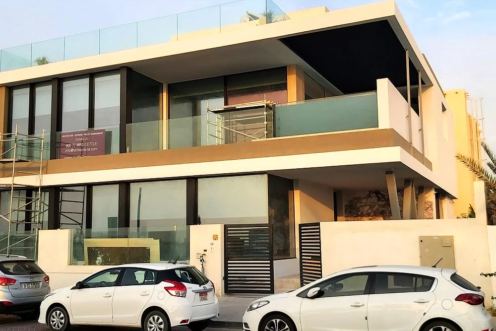 LMP Pool vs Concrete Pool: Which Suits Your Dubai Property? 2 Villa under construction with a rooftop pool structure